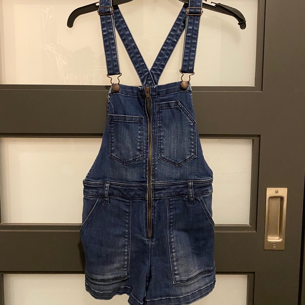American Eagle Shortalls